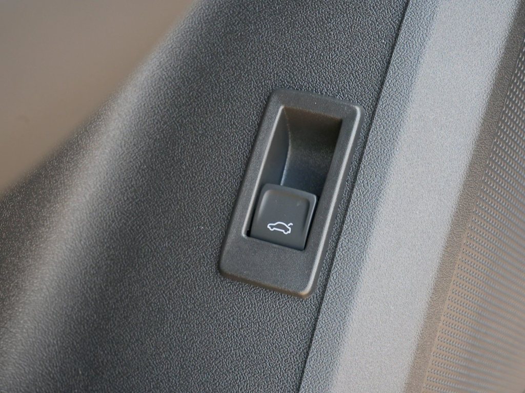 Thumbnail: 2026 Audi Q5 - 19