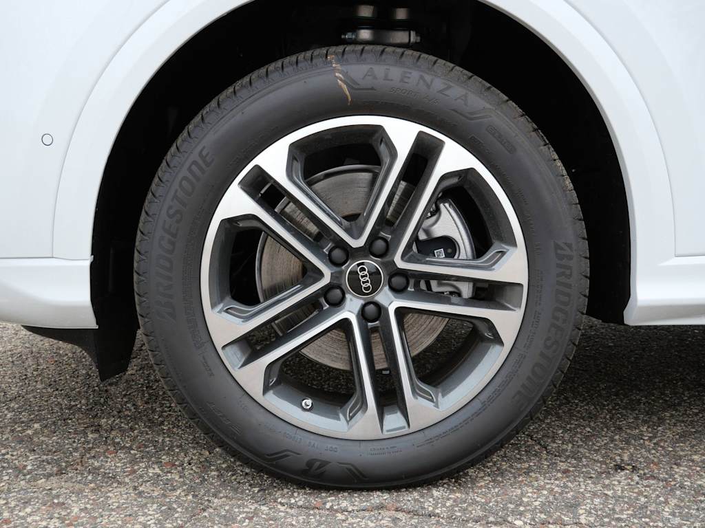 Thumbnail: 2025 Audi Q5 - 5