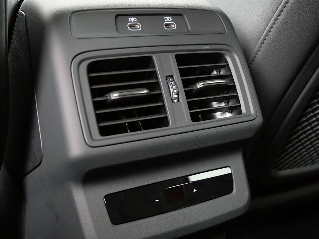 Thumbnail: 2025 Audi Q5 - 12