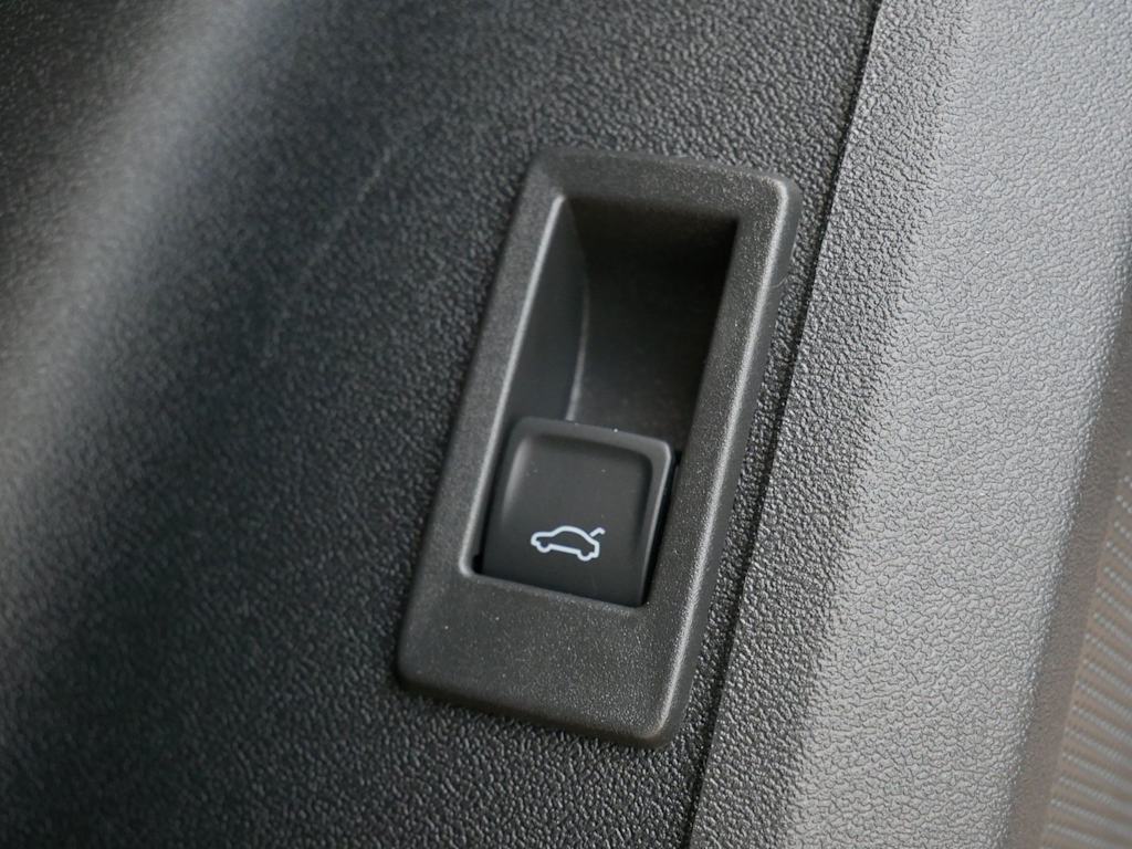 Thumbnail: 2026 Audi Q5 - 11
