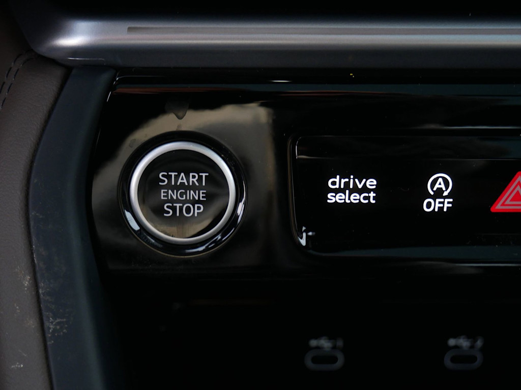 Thumbnail: 2025 Audi Q5 - 20