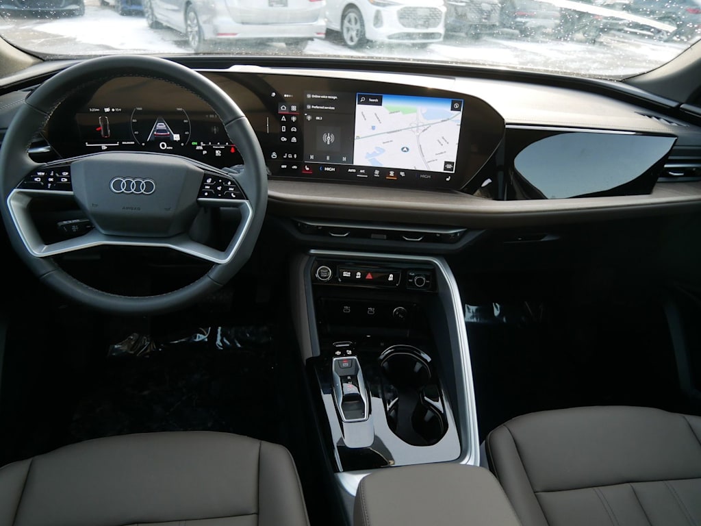 Thumbnail: 2025 Audi Q5 - 9