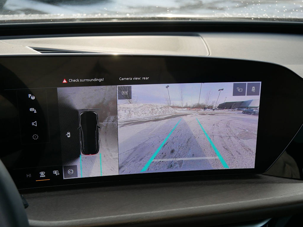 Thumbnail: 2025 Audi Q5 - 17