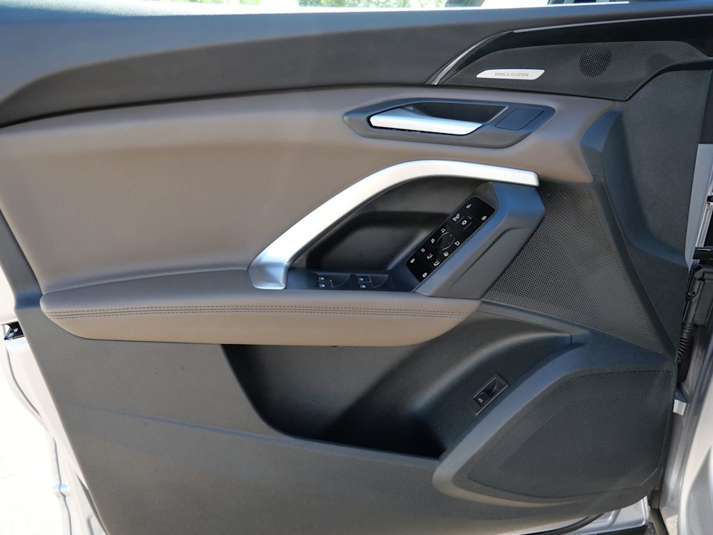 Thumbnail: 2025 Audi Q5 - 14