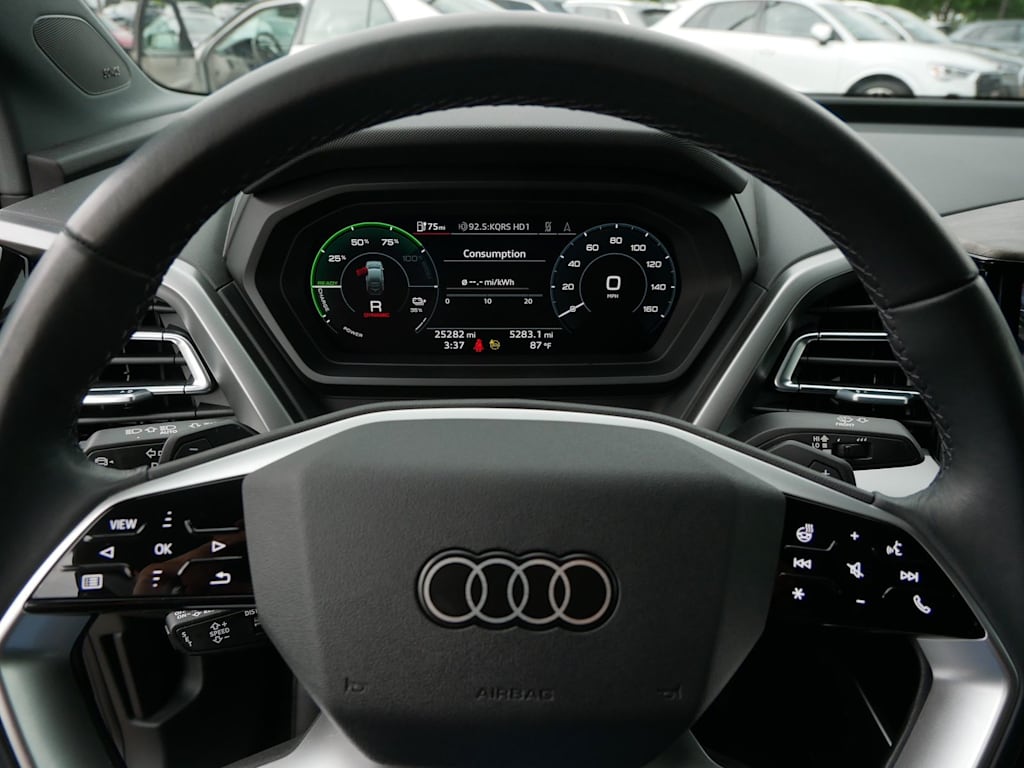Thumbnail: 2023 Audi Q4 e-tron - 29