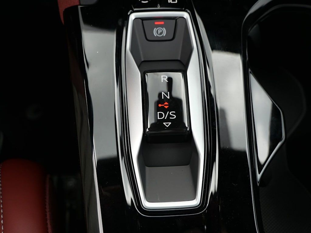 Thumbnail: 2026 Audi SQ5 - 10