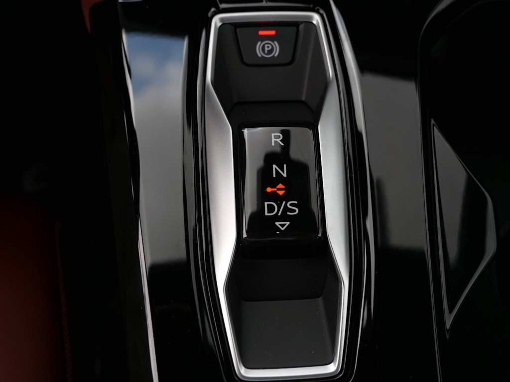 Thumbnail: 2026 Audi SQ5 - 11