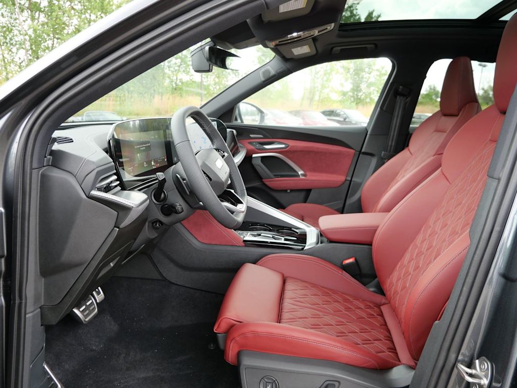 Thumbnail: 2026 Audi SQ5 - 7