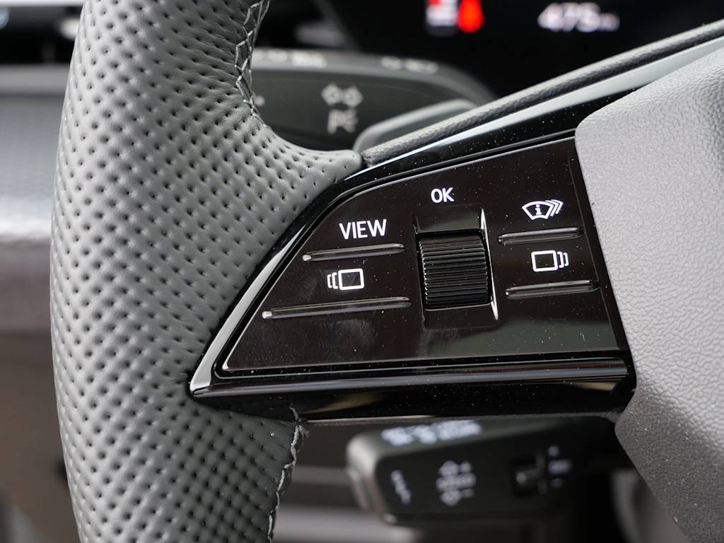 Thumbnail: 2026 Audi SQ5 - 19
