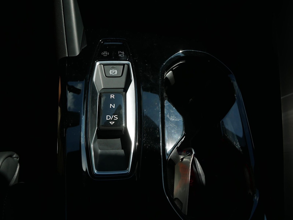 Thumbnail: 2025 Audi Q5 - 12
