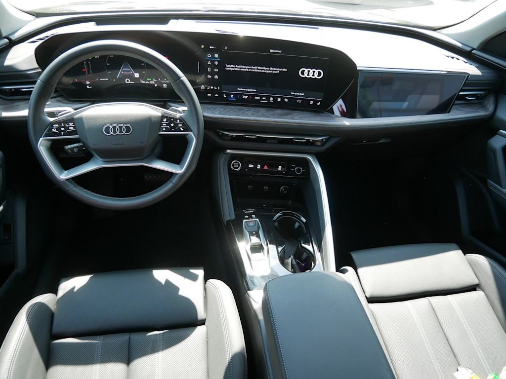 Thumbnail: 2025 Audi Q5 - 9