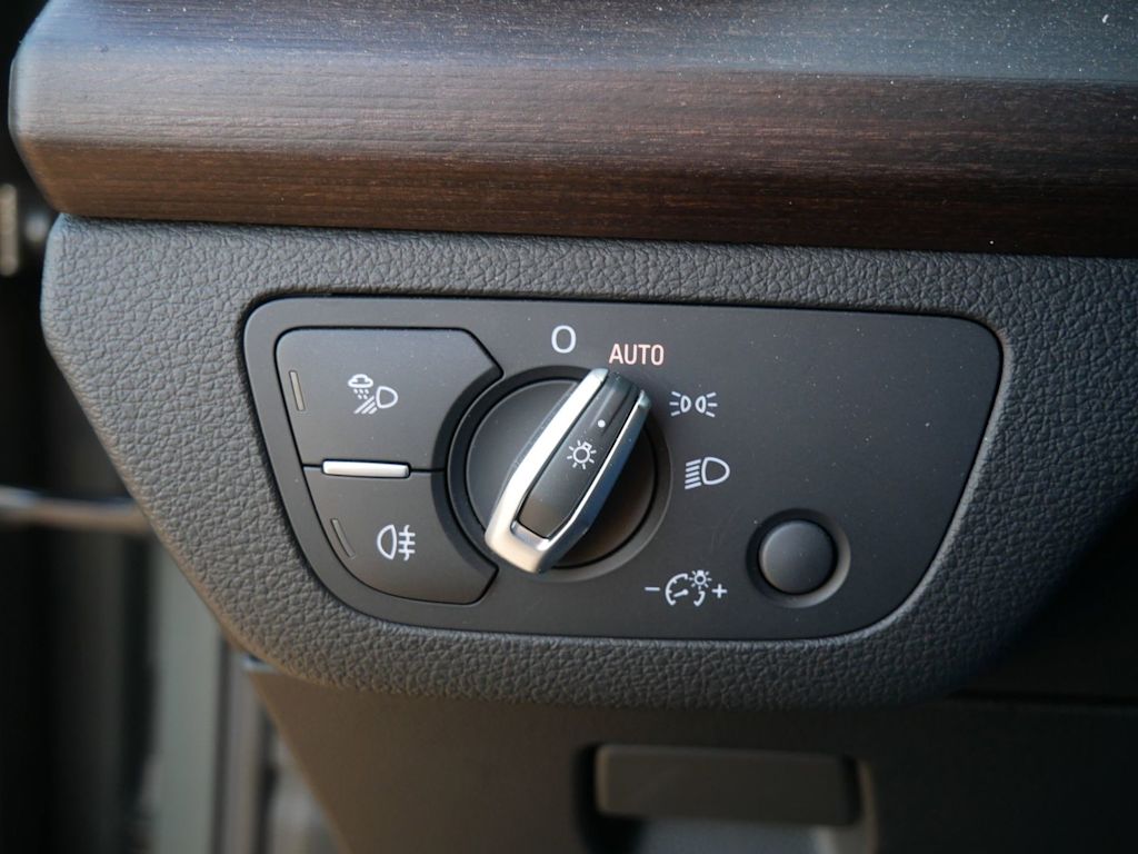 Thumbnail: 2023 Audi Q5 - 20