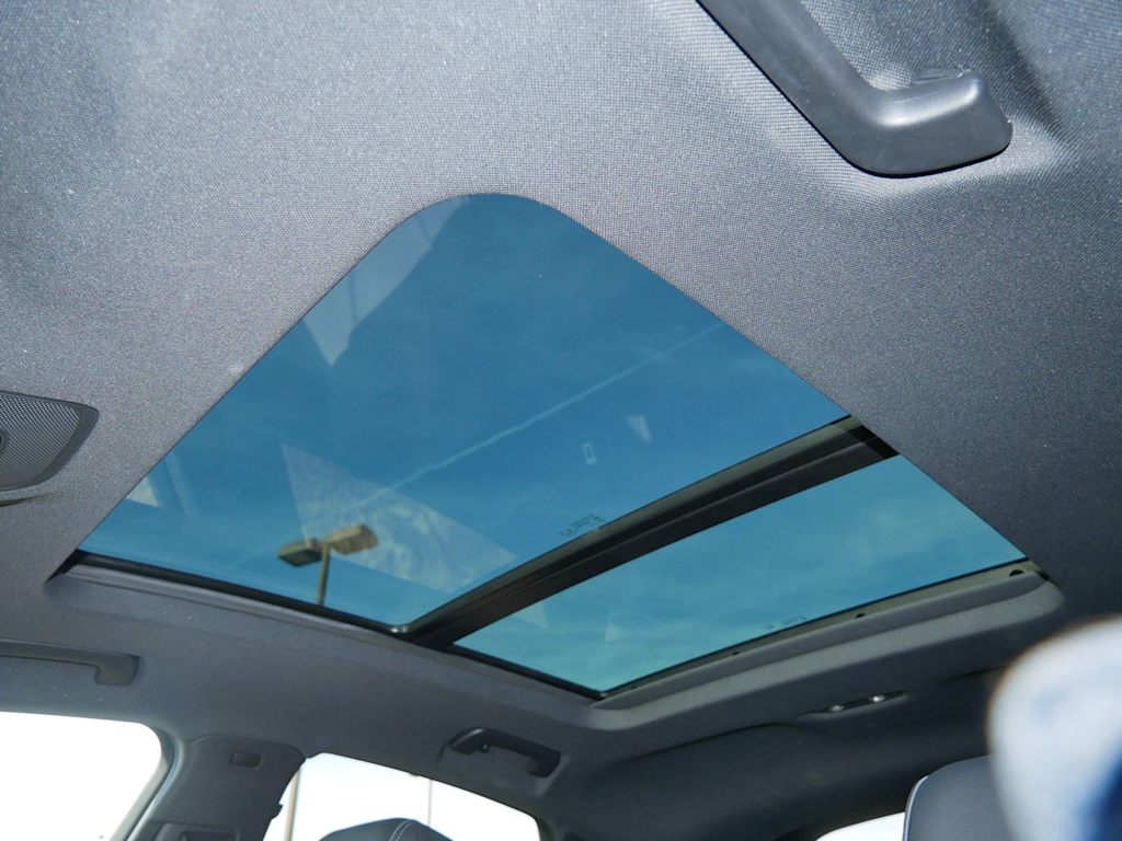 Thumbnail: 2023 Audi Q5 - 21