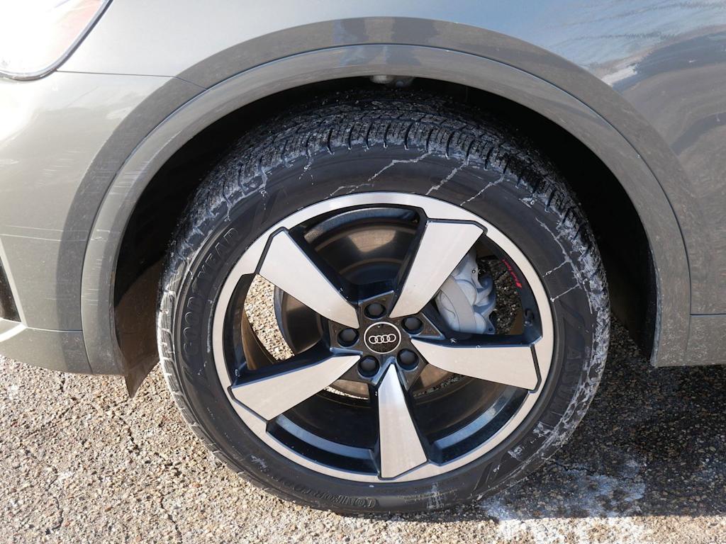 Thumbnail: 2023 Audi Q5 - 6