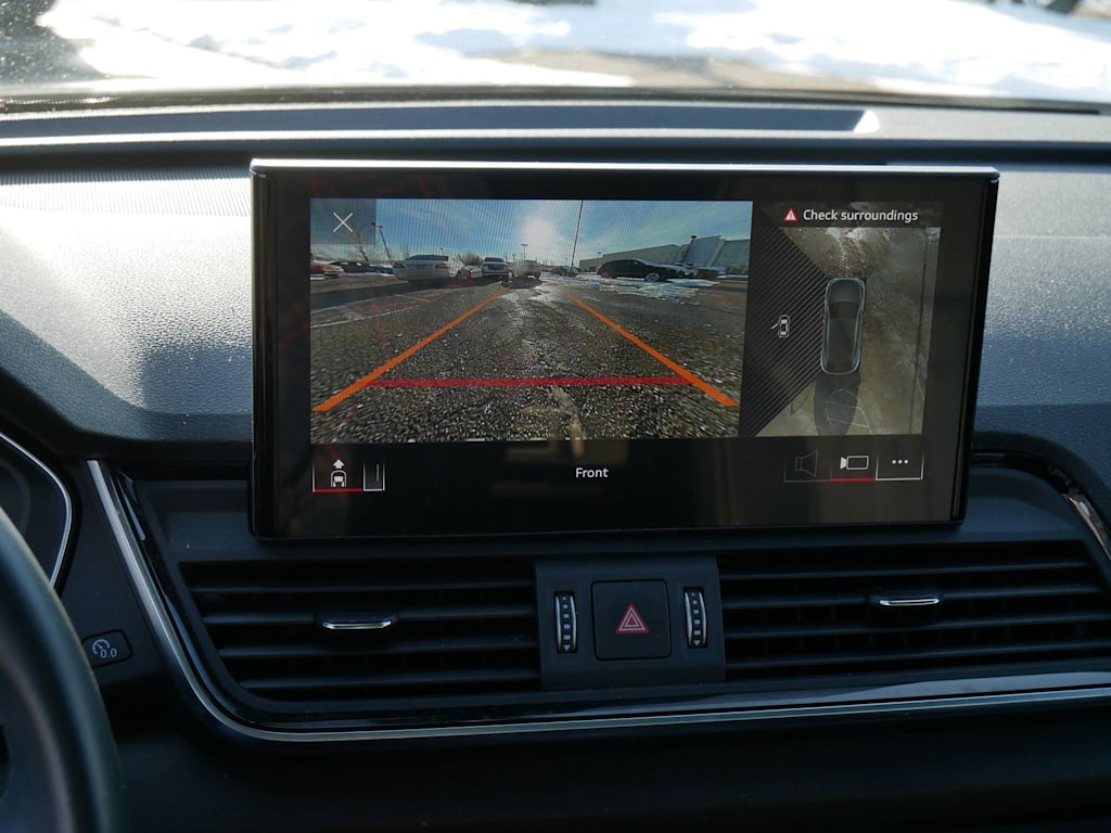 Thumbnail: 2023 Audi Q5 - 8