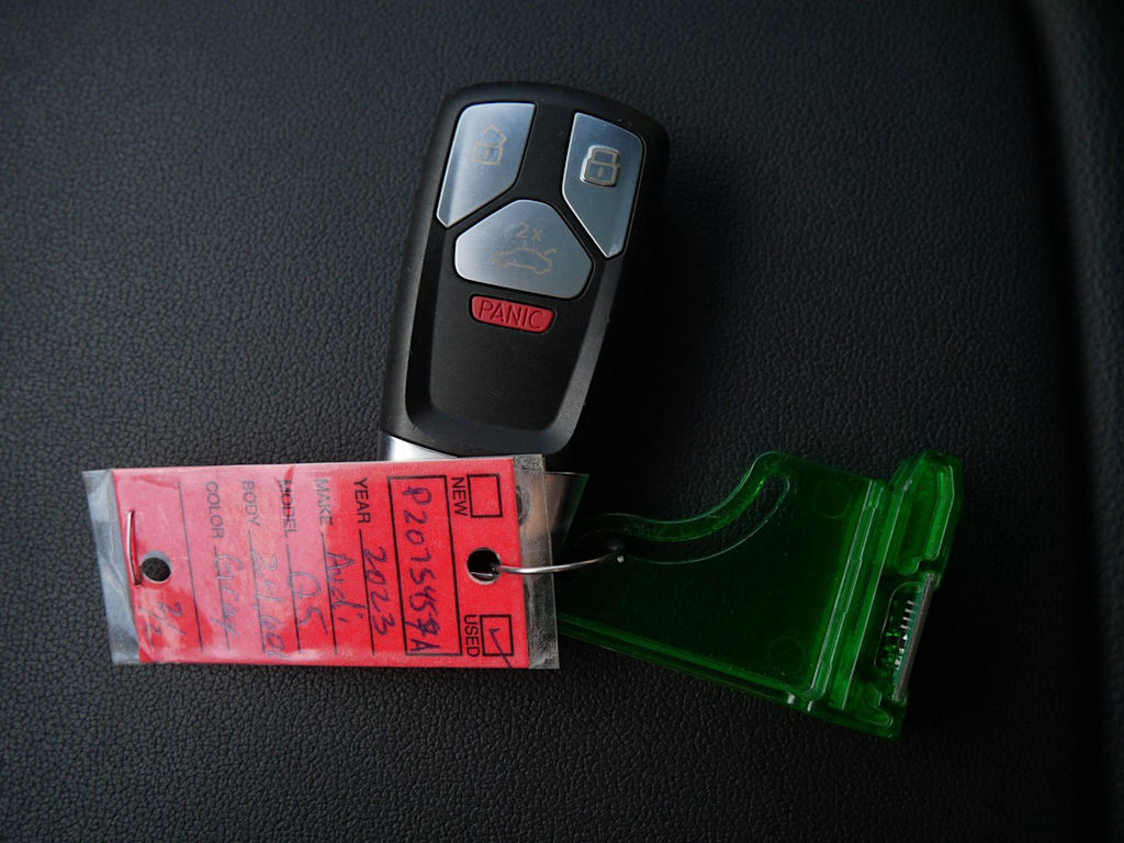 Thumbnail: 2023 Audi Q5 - 22