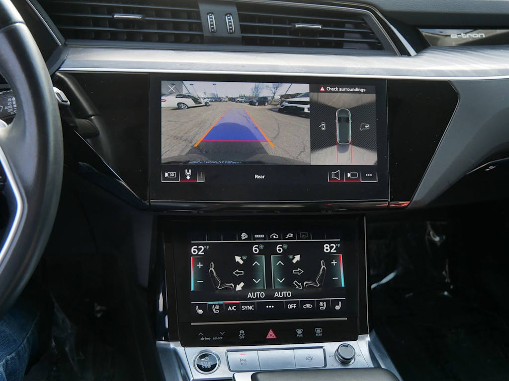 Thumbnail: 2024 Audi Q8 e-tron - 23