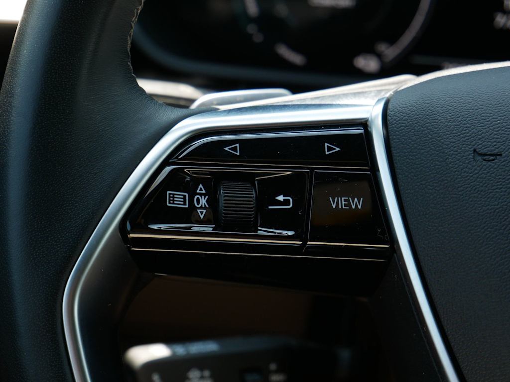 Thumbnail: 2024 Audi Q8 e-tron - 22