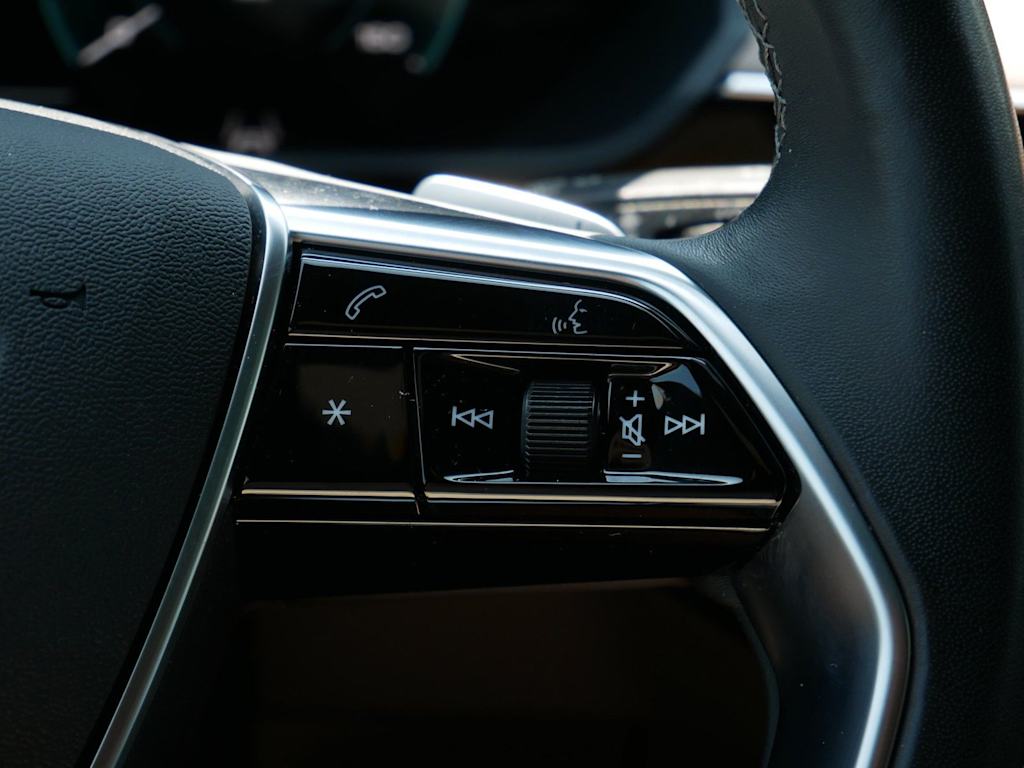 Thumbnail: 2024 Audi Q8 e-tron - 23
