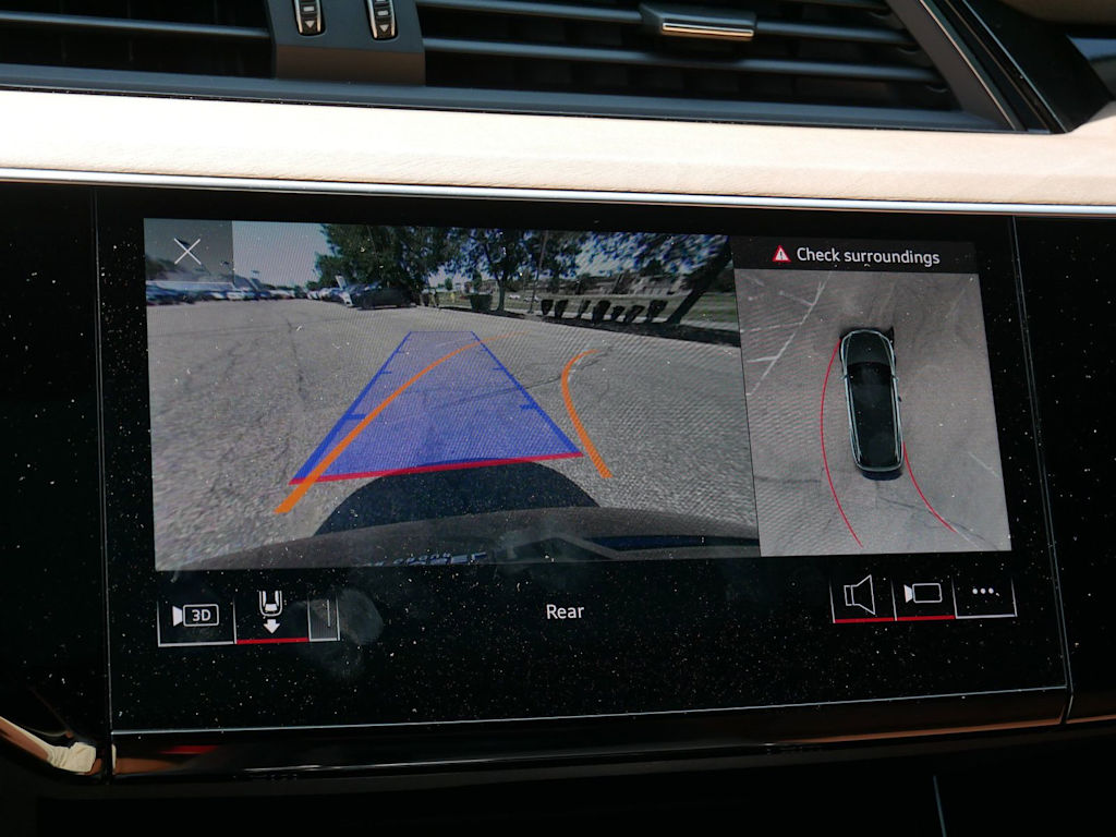 Thumbnail: 2024 Audi Q8 e-tron - 28