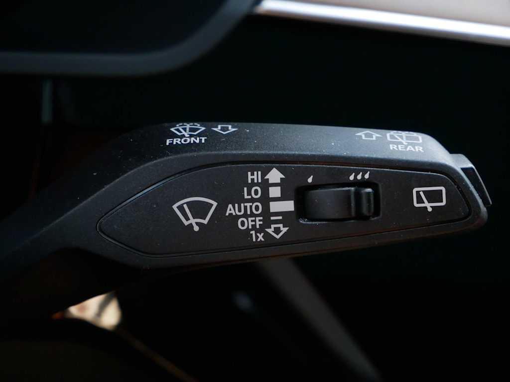 Thumbnail: 2024 Audi Q8 e-tron - 26