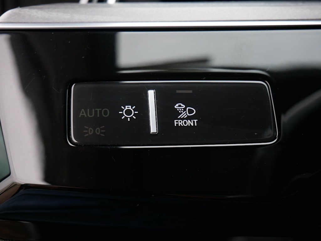 Thumbnail: 2024 Audi Q8 e-tron - 30