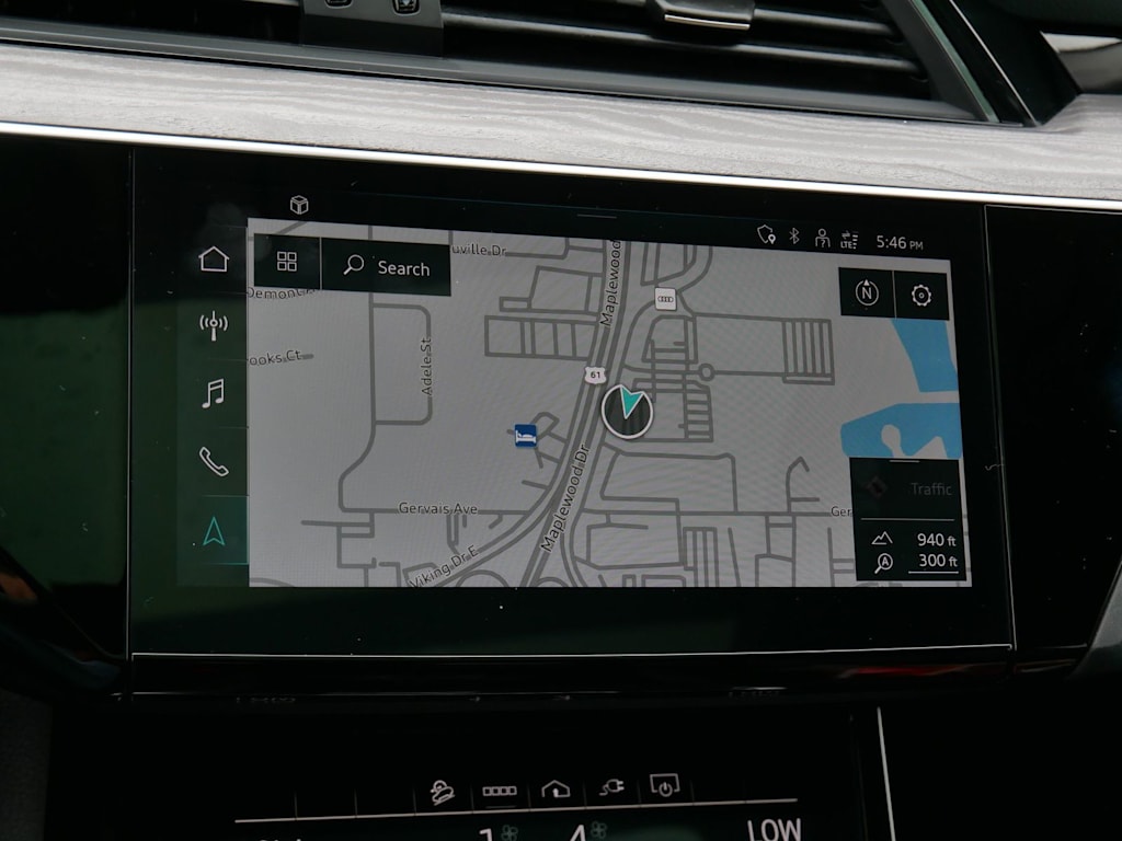 Thumbnail: 2024 Audi Q8 e-tron - 21