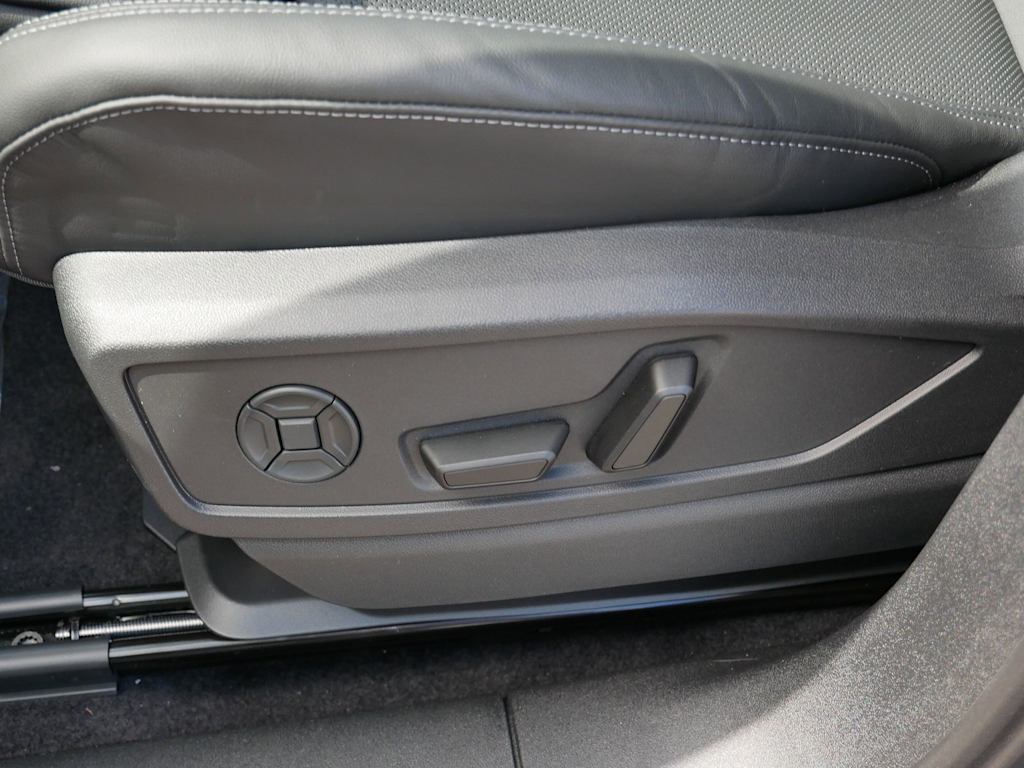 Thumbnail: 2026 Audi Q5 - 18