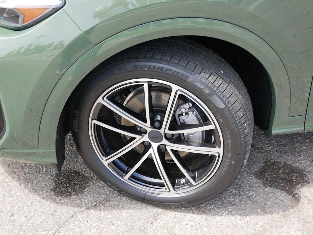 Thumbnail: 2026 Audi Q5 - 6