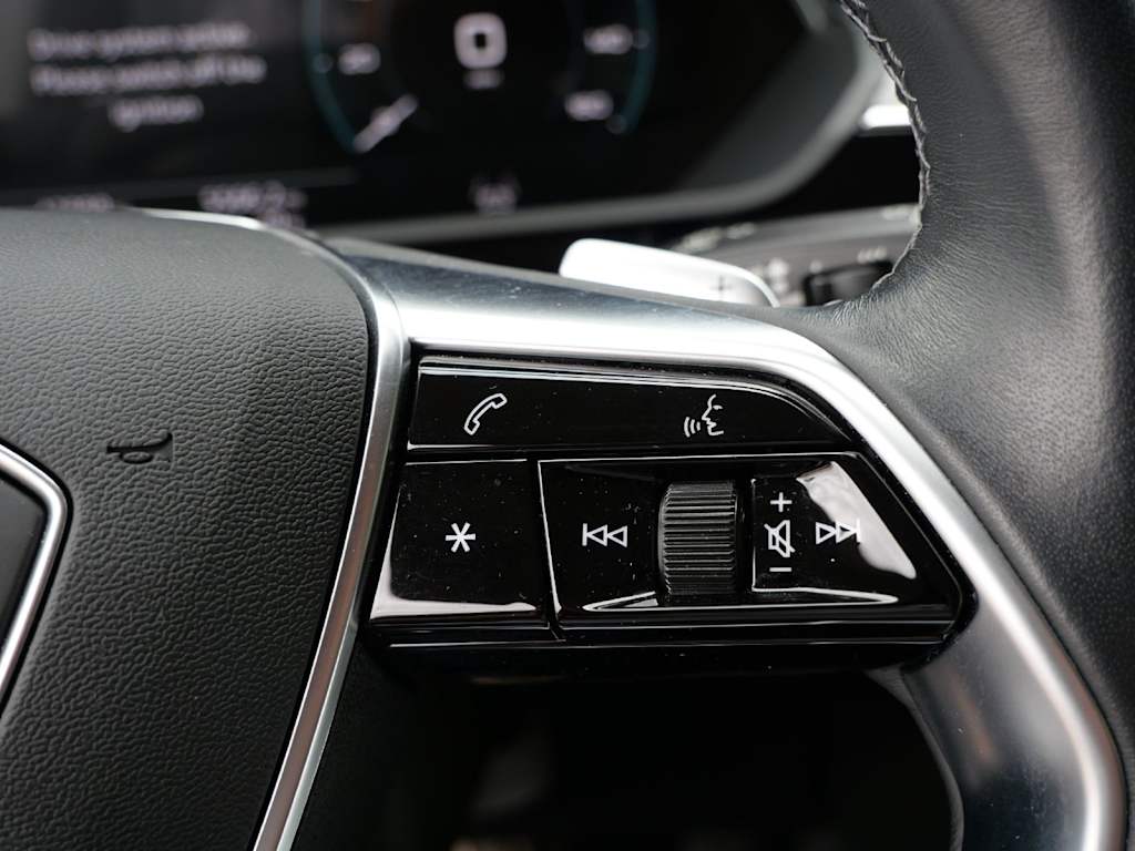 Thumbnail: 2024 Audi Q8 e-tron - 26