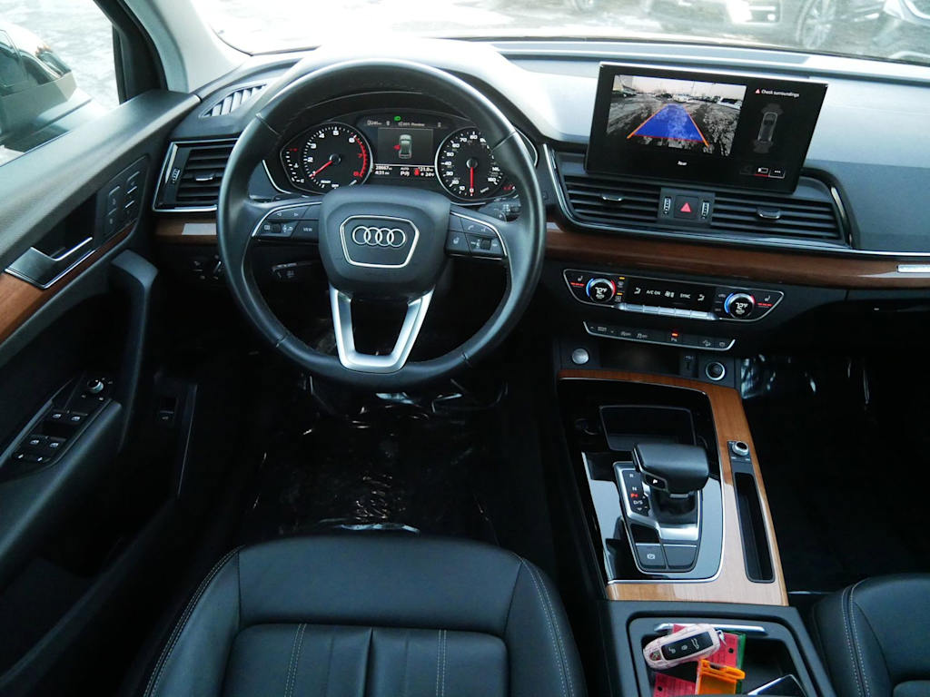 Thumbnail: 2021 Audi Q5 - 6