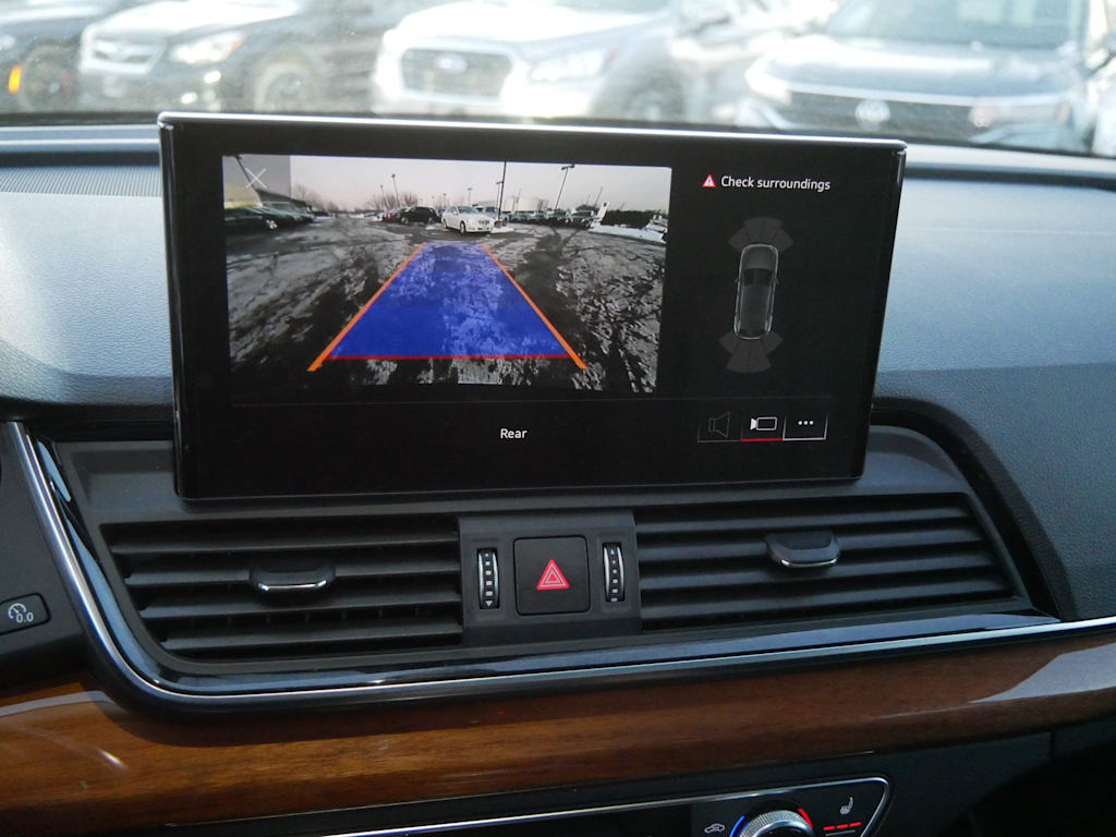 Thumbnail: 2021 Audi Q5 - 22