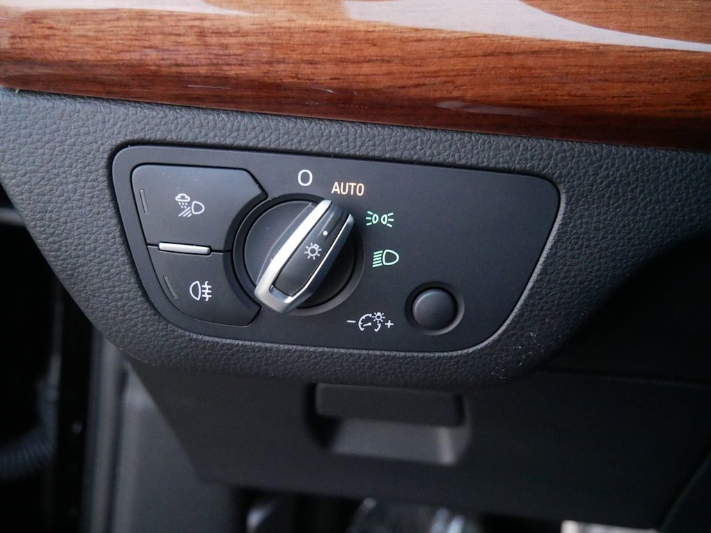 Thumbnail: 2021 Audi Q5 - 28