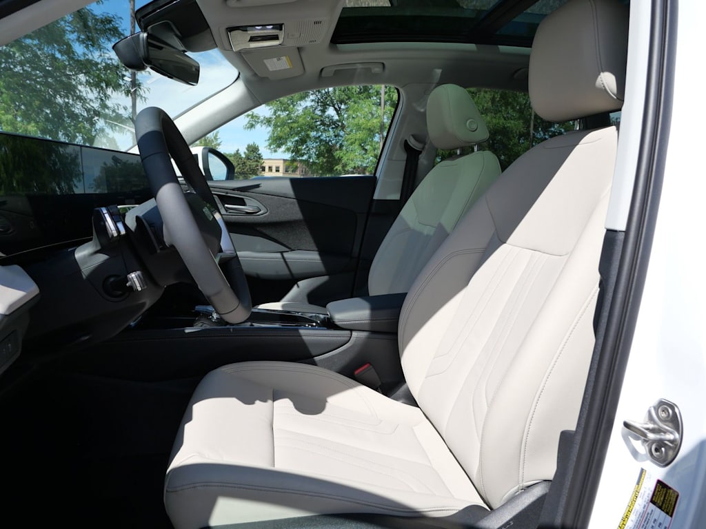Thumbnail: 2026 Audi Q3 - 6