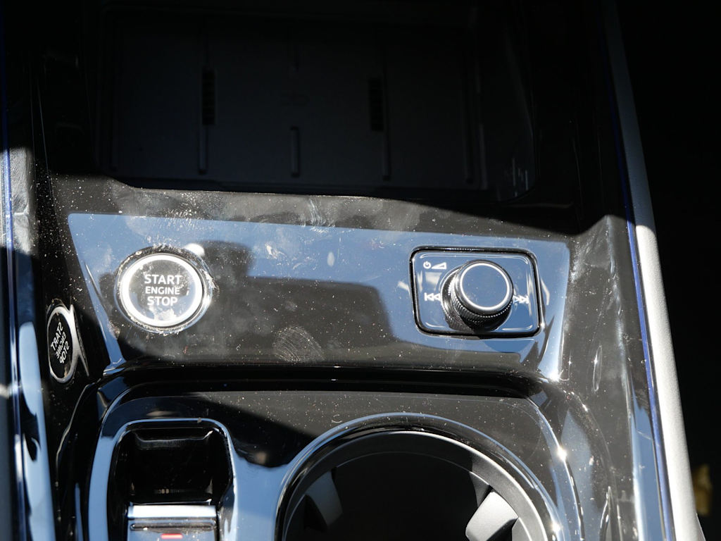 Thumbnail: 2026 Audi Q3 - 21