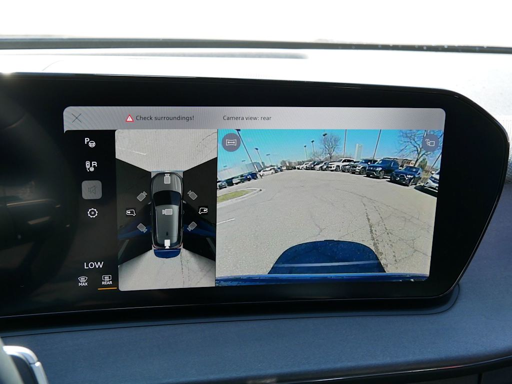 Thumbnail: 2026 Audi Q3 - 21