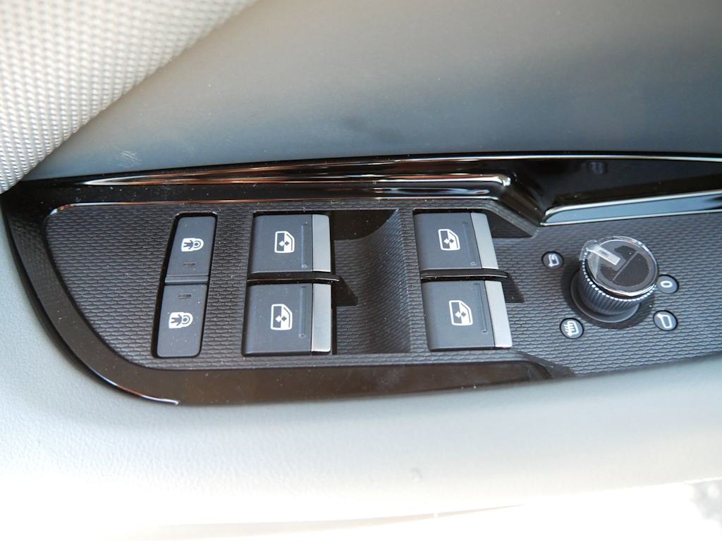 Thumbnail: 2026 Audi Q3 - 17