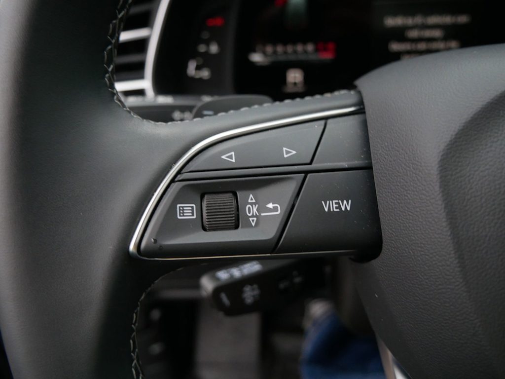 Thumbnail: 2025 Audi Q7 - 25