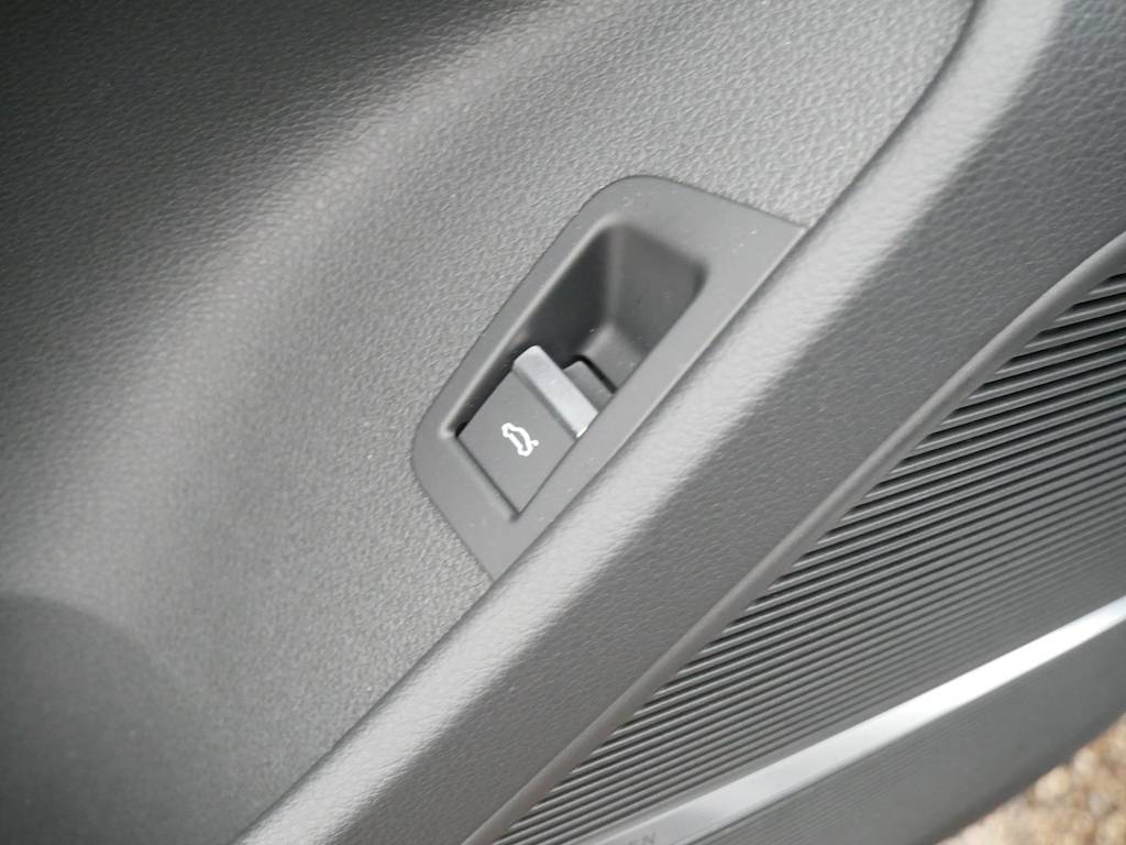 Thumbnail: 2025 Audi Q7 - 6