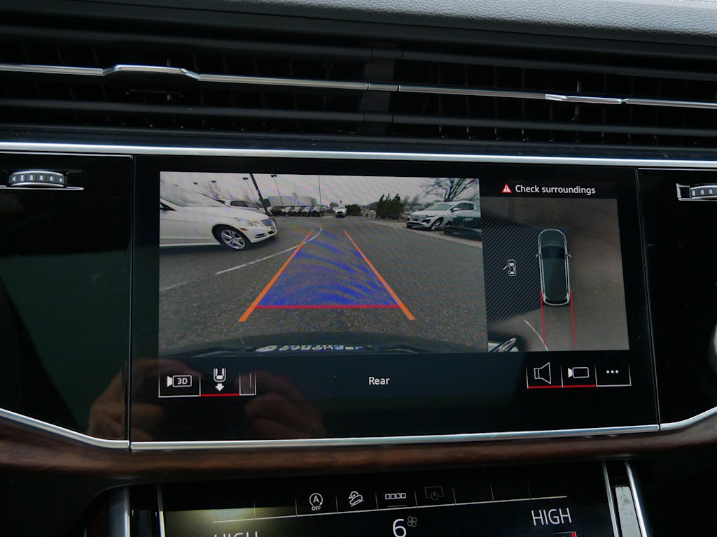 Thumbnail: 2025 Audi Q7 - 22