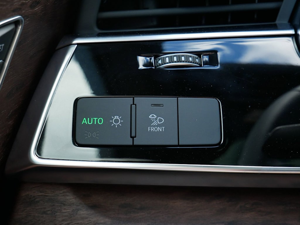 Thumbnail: 2026 Audi Q7 - 18