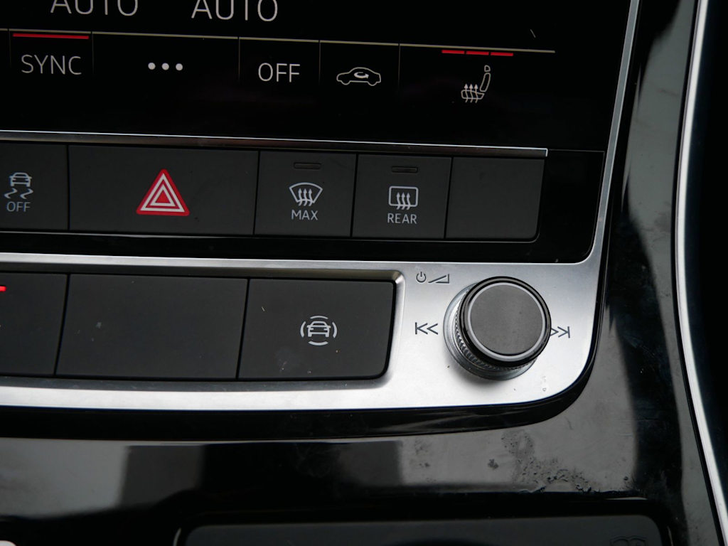 Thumbnail: 2025 Audi Q7 - 26