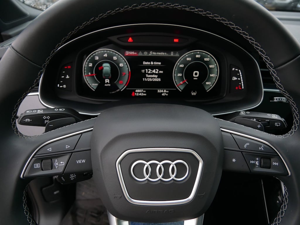 Thumbnail: 2025 Audi Q7 - 21