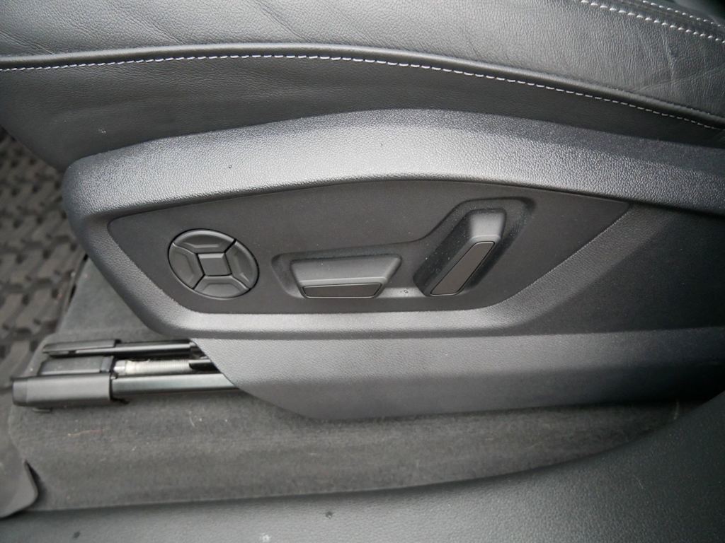 Thumbnail: 2025 Audi Q7 - 16