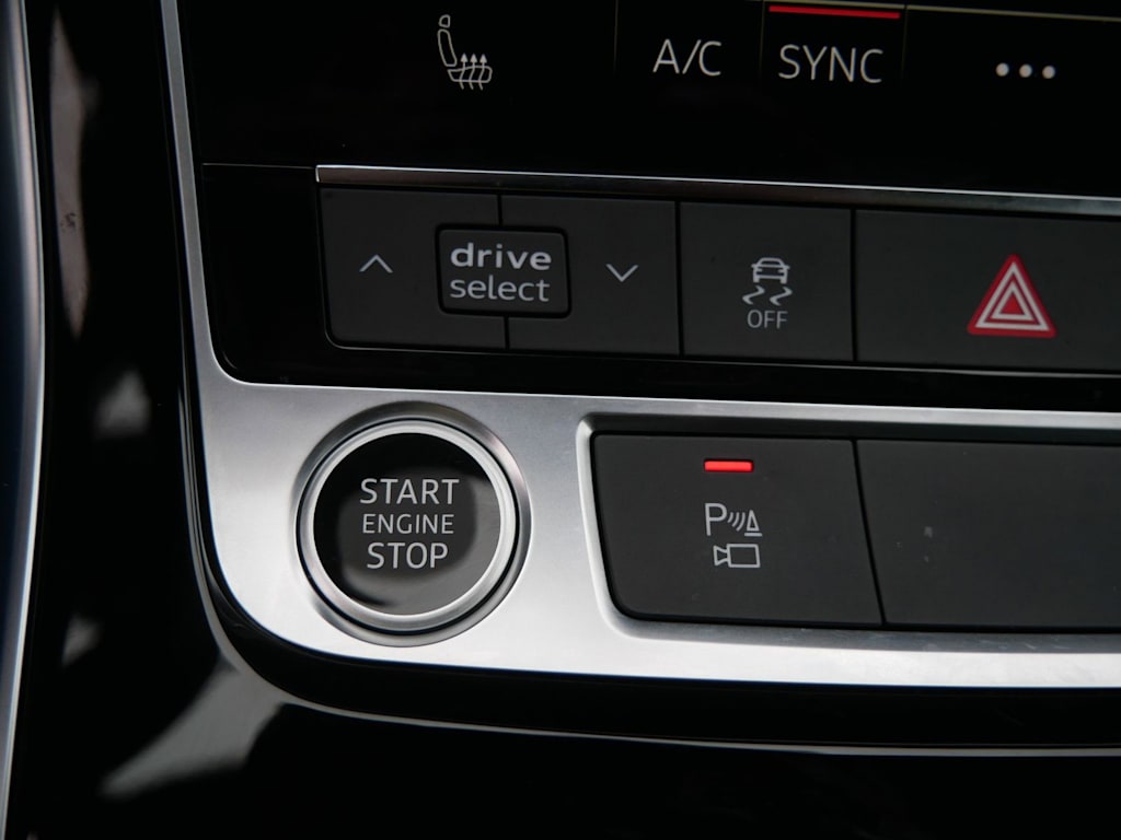 Thumbnail: 2025 Audi Q7 - 25