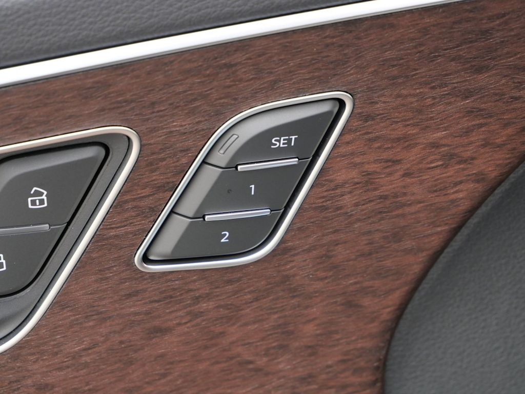 Thumbnail: 2026 Audi Q7 - 19