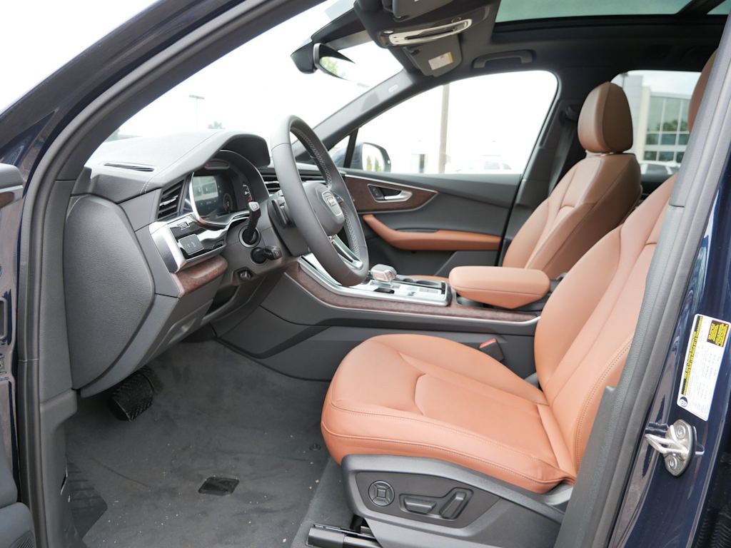 Thumbnail: 2026 Audi Q7 - 7
