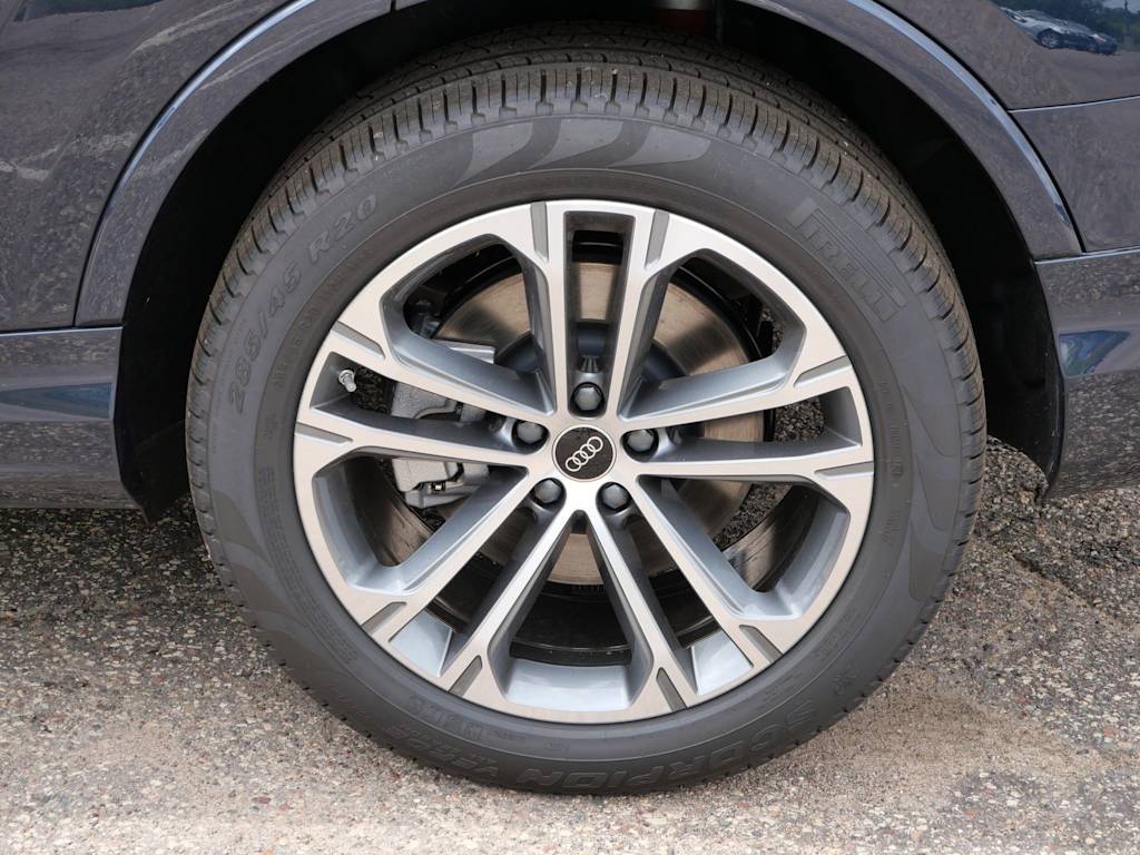 Thumbnail: 2026 Audi Q7 - 5
