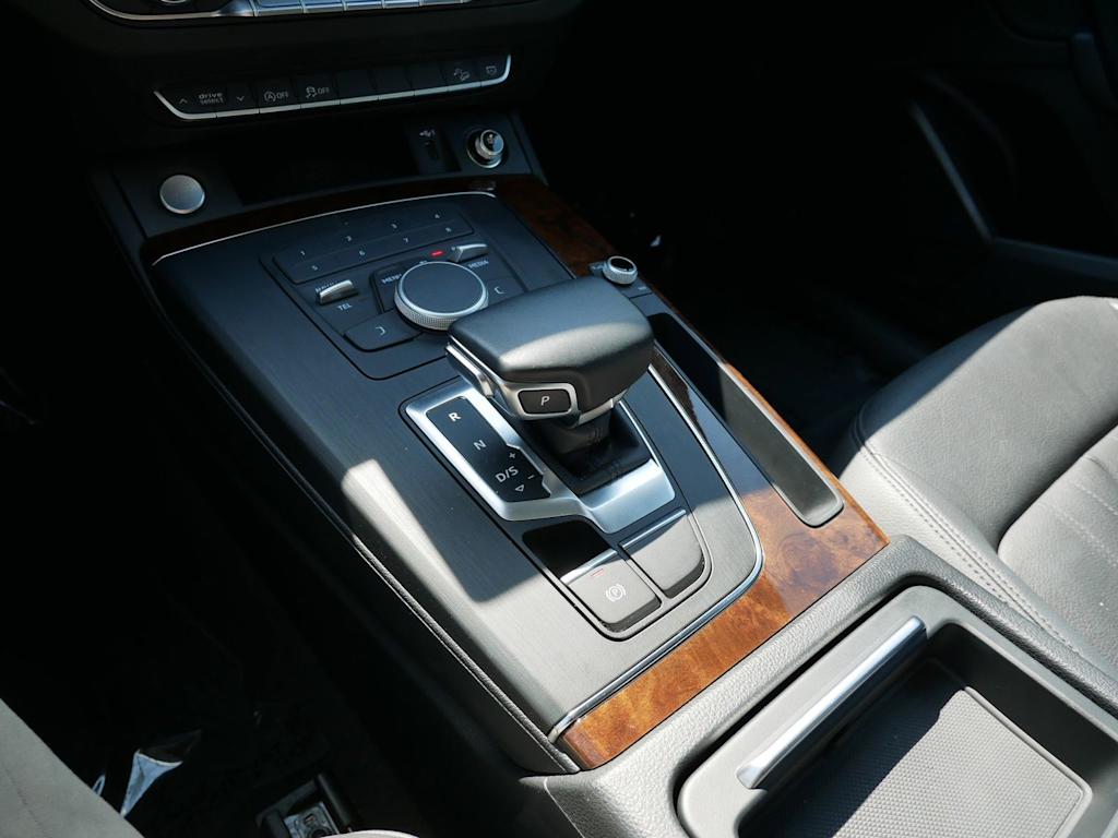 Thumbnail: 2020 Audi Q5 - 12