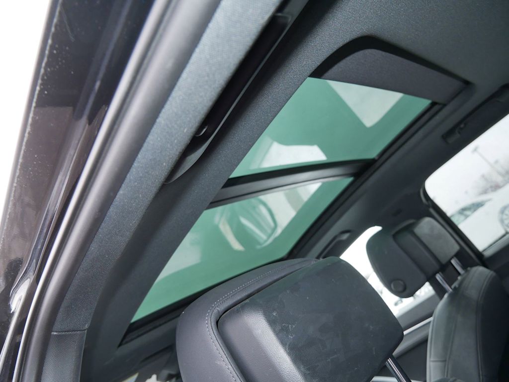 Thumbnail: 2022 Audi Q3 - 9